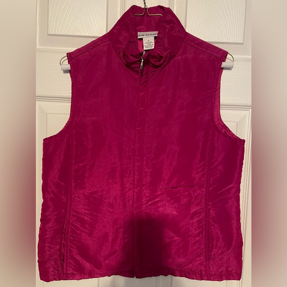 Kim Rogers vest, hot pink size Medium, full zip